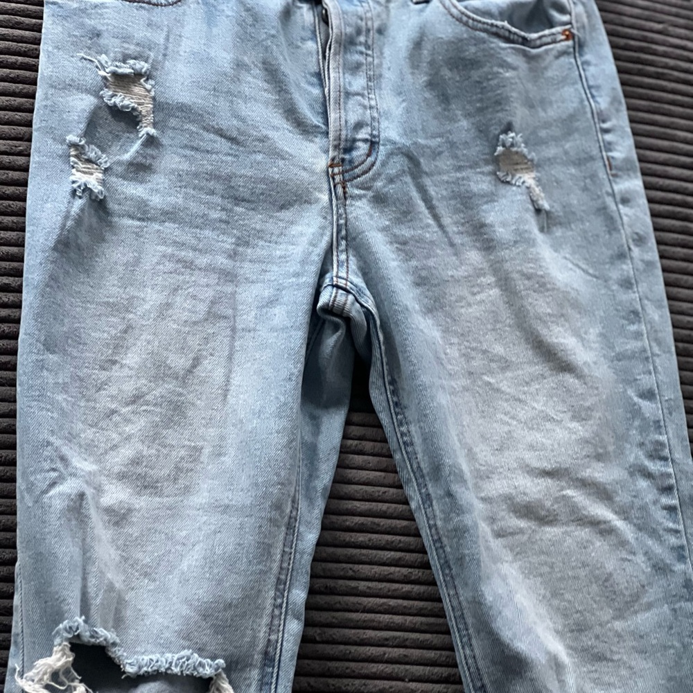 Women’s Light Blue Distressed Jeans